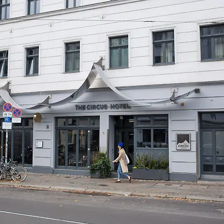 Hotel The Circus 4*